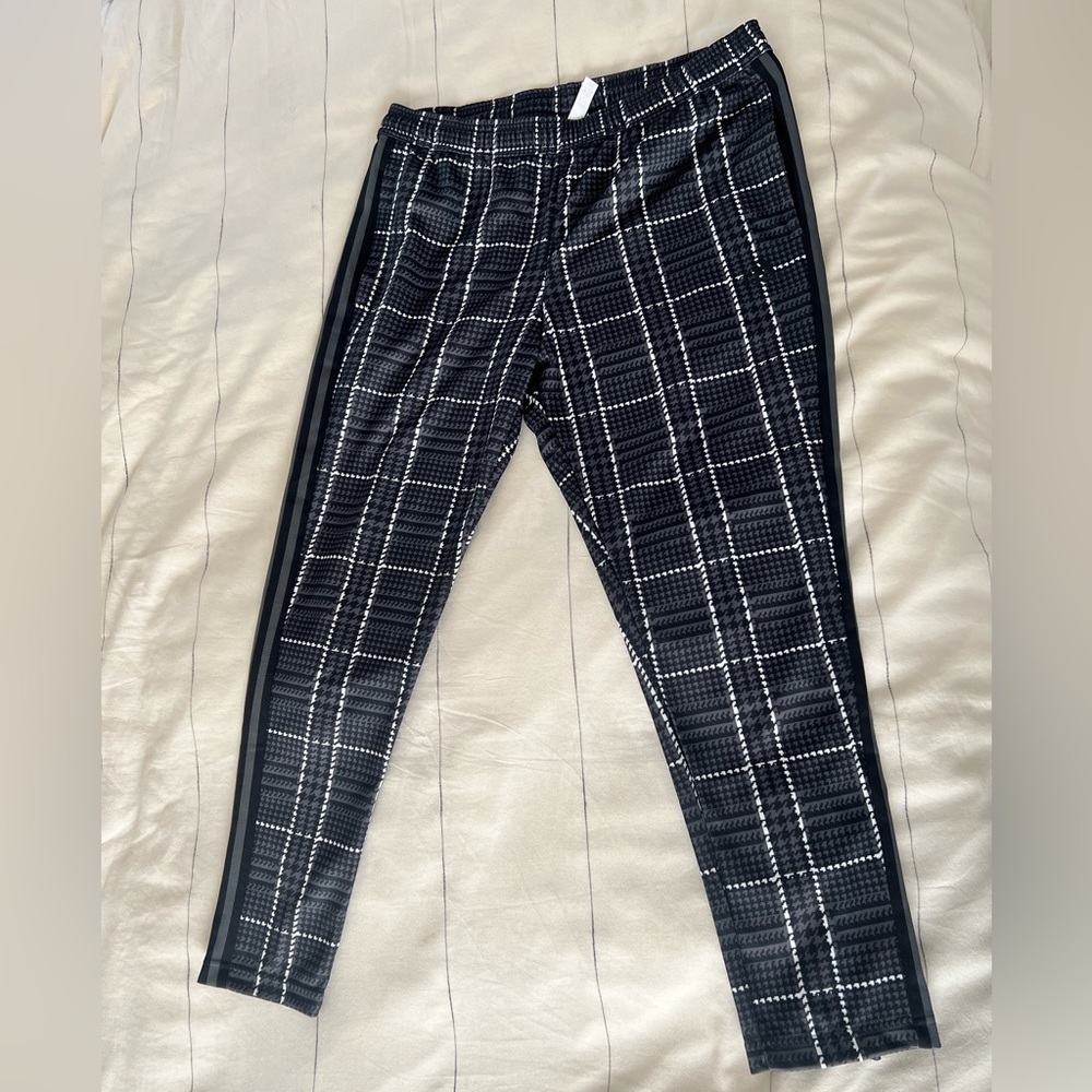 Men’s Adidas Pants Size XL